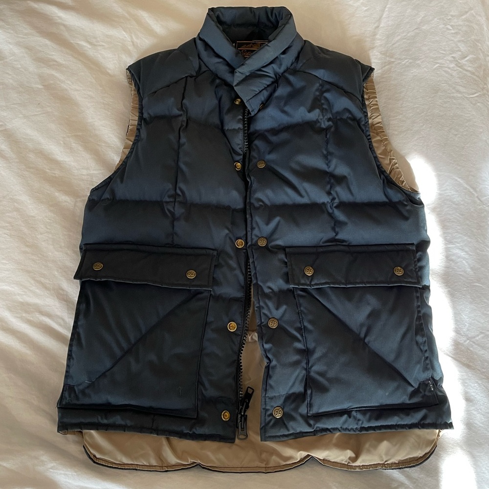 Vintage puffy Eddie Bauer navy blue vest